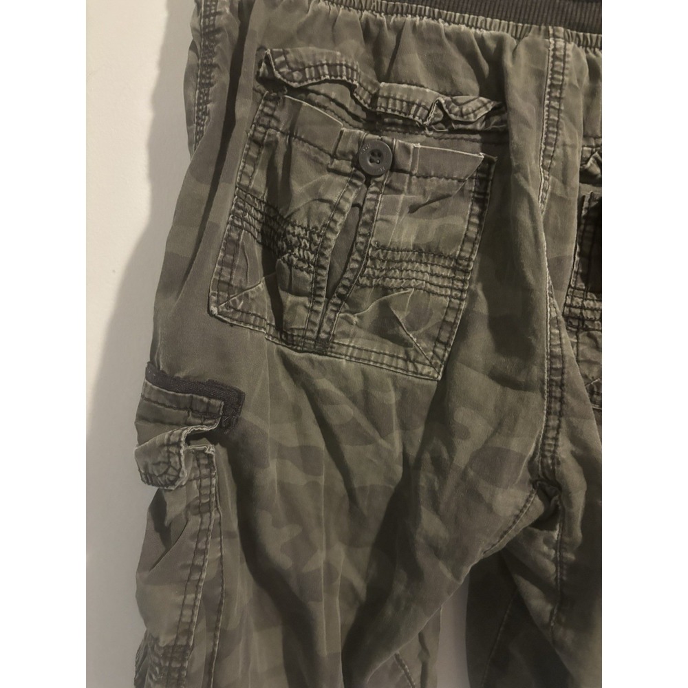 SouthPole Shorts Men's‎ Green Camouflage Thrashed Cargo Pockets Small Camo - Picture 9 of 12